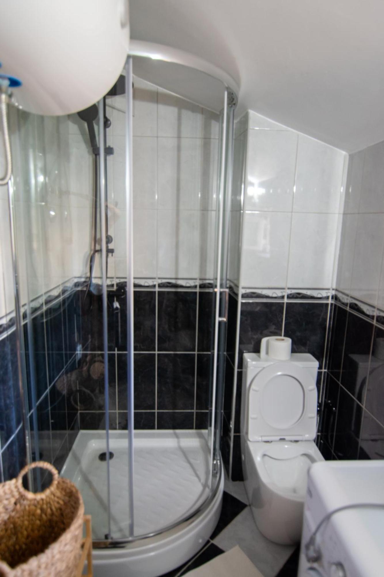 City Center Apartments Tivat Buitenkant foto