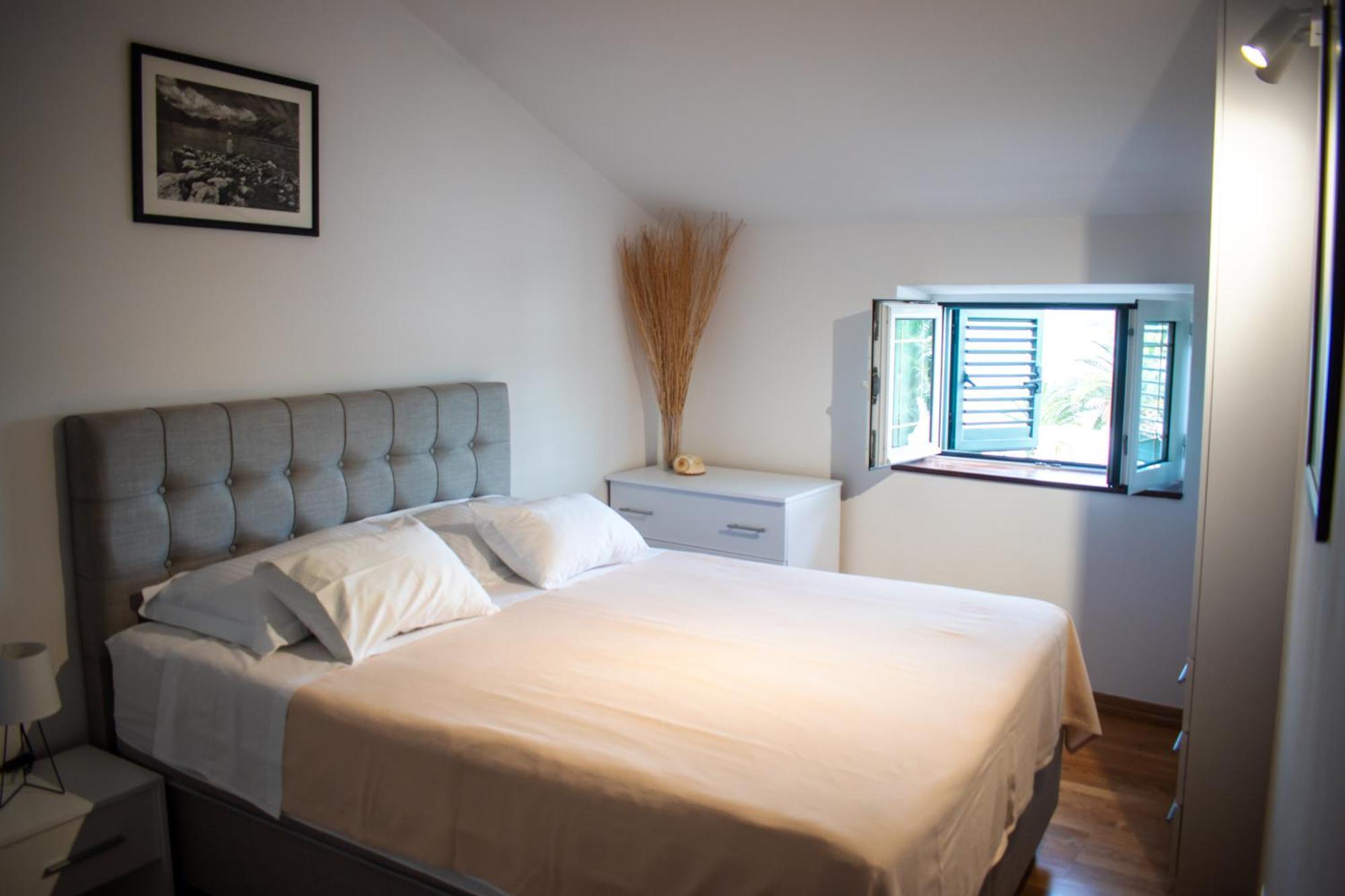 City Center Apartments Tivat Buitenkant foto