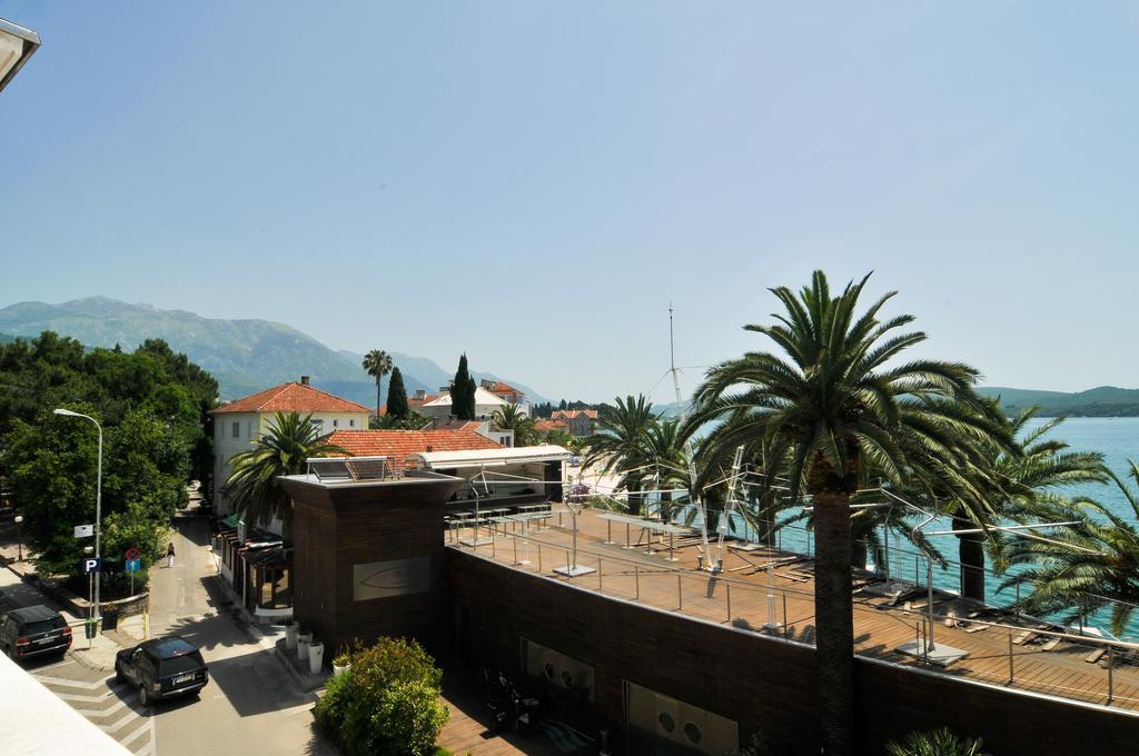 City Center Apartments Tivat Buitenkant foto