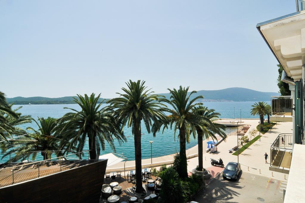City Center Apartments Tivat Buitenkant foto